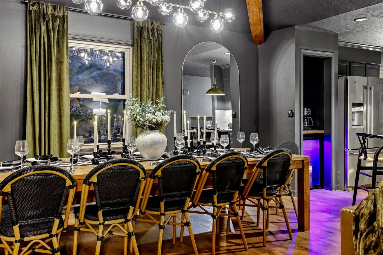 Blackcrest dining room