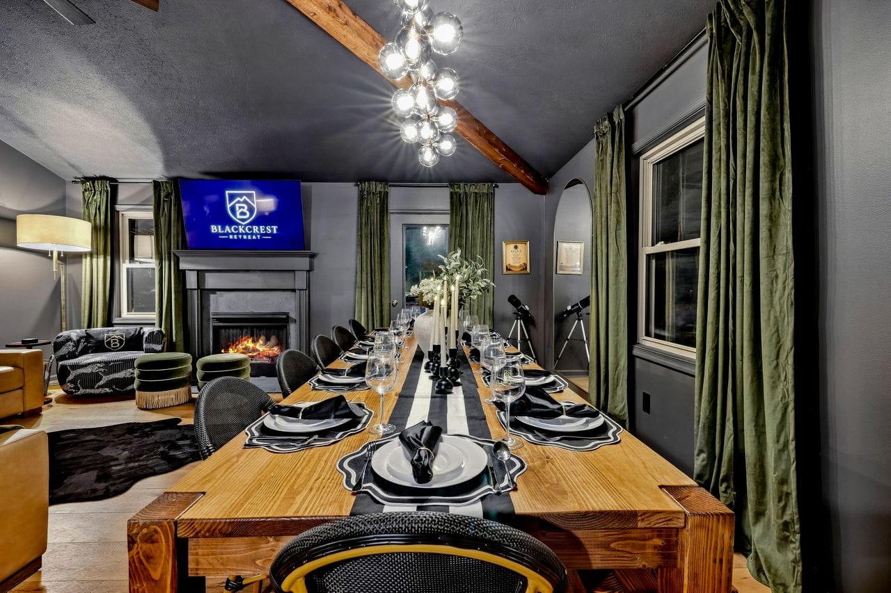 Blackcrest dining room